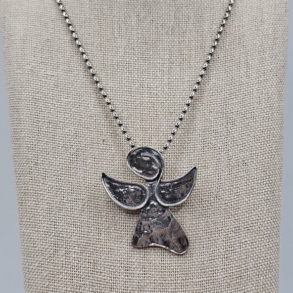 ⬇️Silpada Chain with Silpada “Watch Over Me" Angel Pendant/Pin ⬇️PRICE DROP⬇️ - Picture 5 of 15